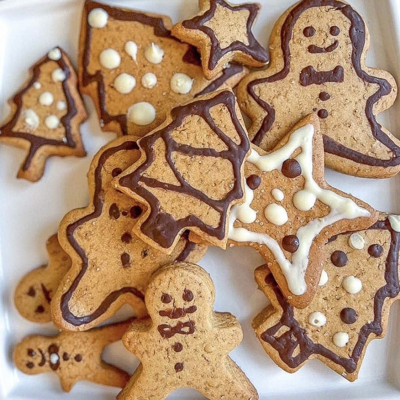 Божиќни колачиња (намирници)
