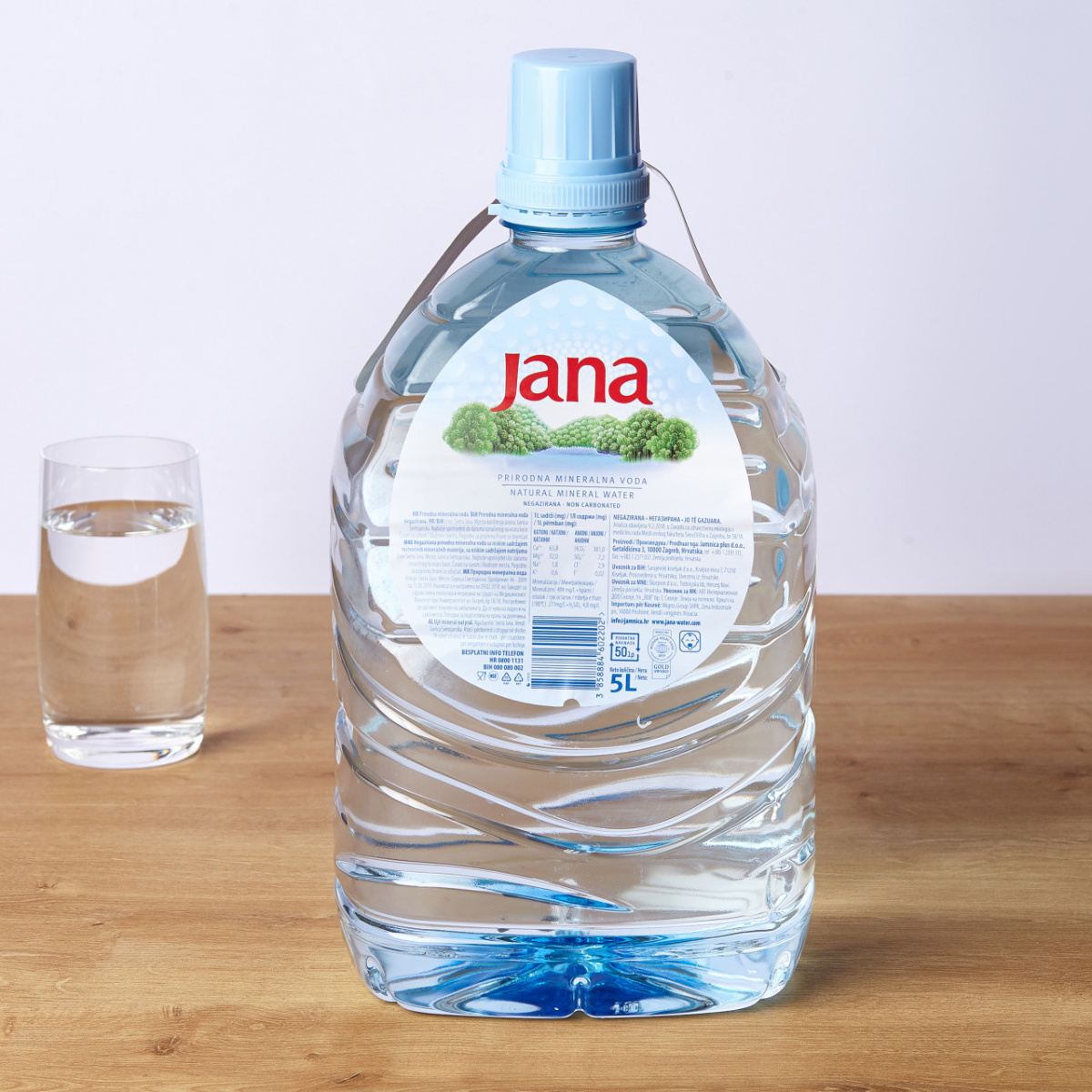 Минерална негазирана вода Јана